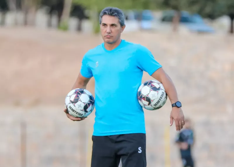 خط آفساید و کنایه آقایی به استقلال؛ داوری چه اتفاقی دارد؟