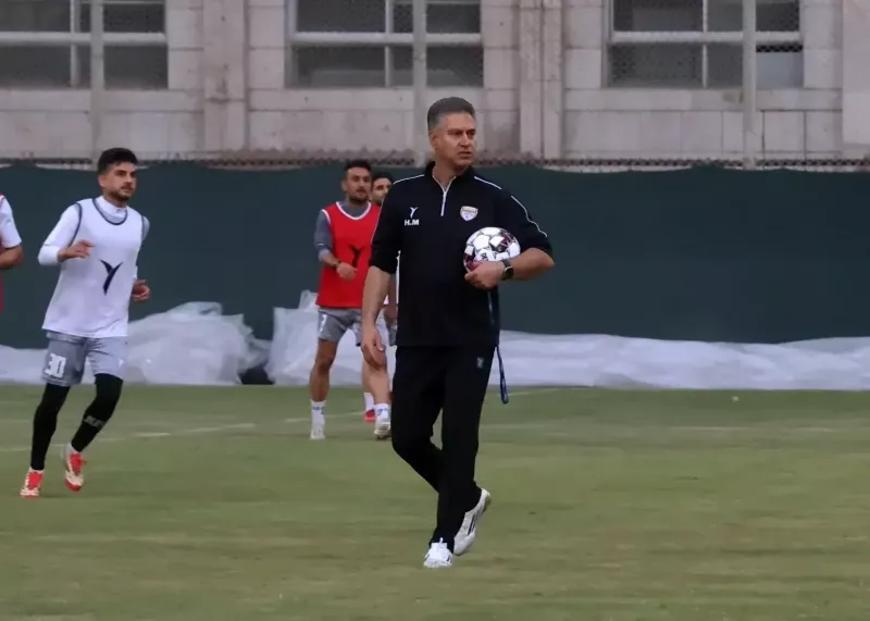 شروع چالش بزرگ جانشین یحیی؛ مطهری تمرین فولاد را پیش از جدال با پرسپولیس استارت زد