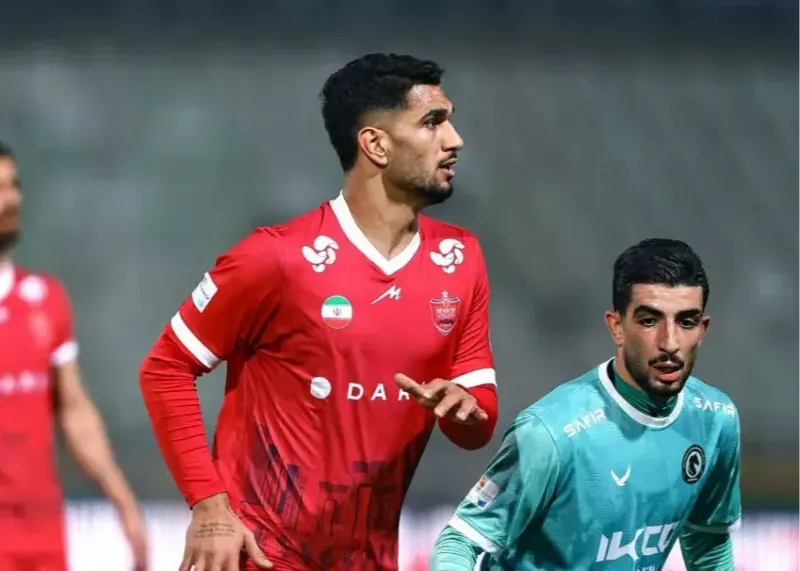 اوسمار در چالش: چه کسی مدافع راست پرسپولیس مقابل سپاهان خواهد بود؟