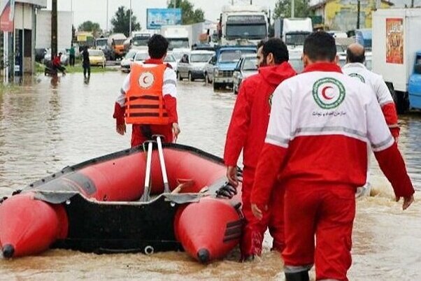 هشدار سطح نارنجی! هلال احمر آماده کمک به ۱۲ استان در برابر برف و باران