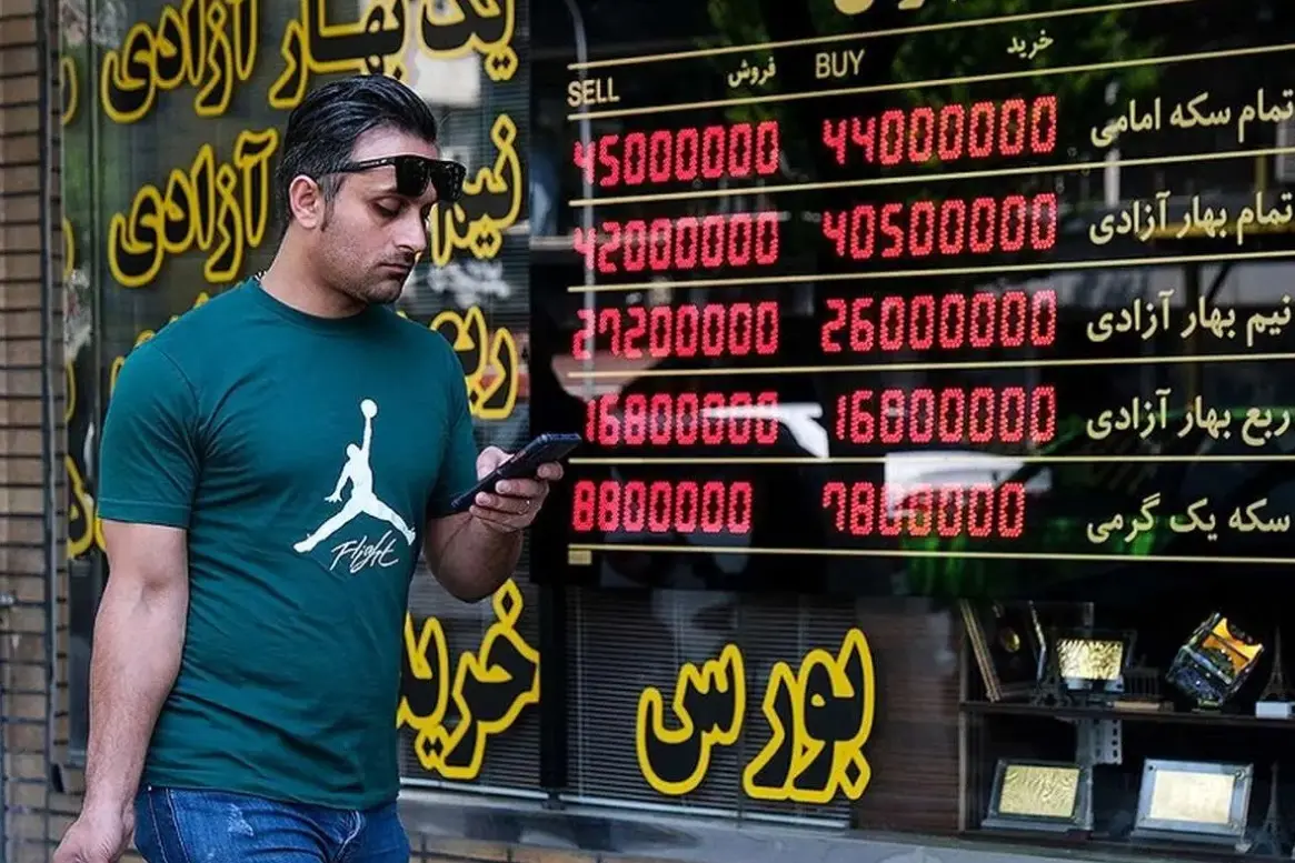 چرا طلا و دلار در دوران جنگ کاهش قیمت داشتند؟