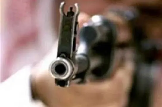 حمله مسلحانه به گشت پلیس در تفتان: تهدیدی برای امنیت عمومی