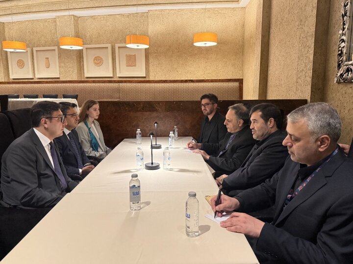 دنیامالی
