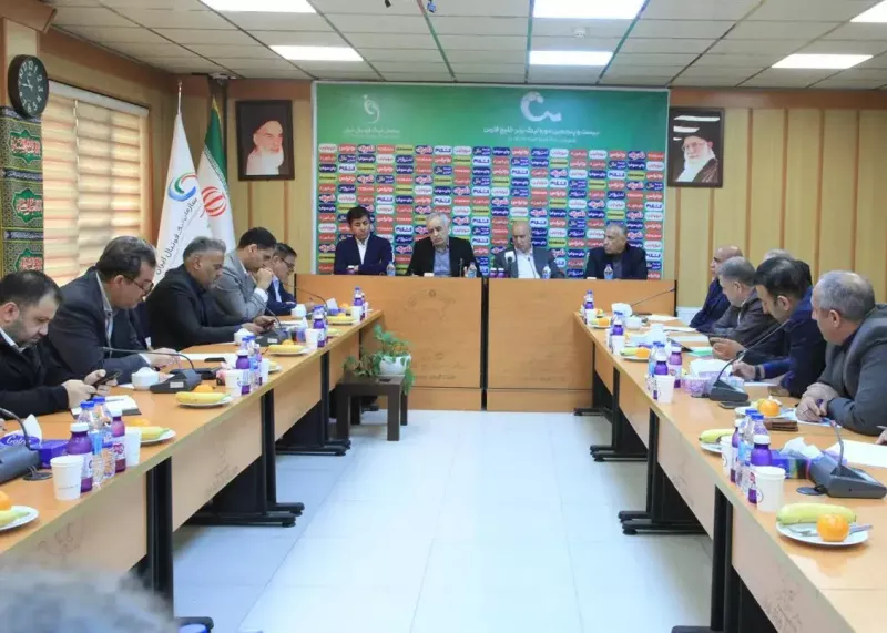 جلسه سرنوشت‌ساز سازمان لیگ برای آغاز دوباره لیگ برتر برگزار شد + عکس