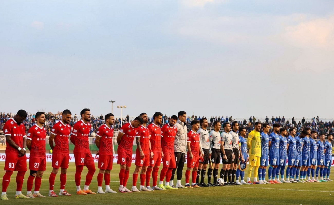 جنگ قهرمانی یا آتش‌بس؟ تیم فوتبال استقلال و پرسپولیس در دو طرف اختلاف سرنوشت‌ساز لیگ!