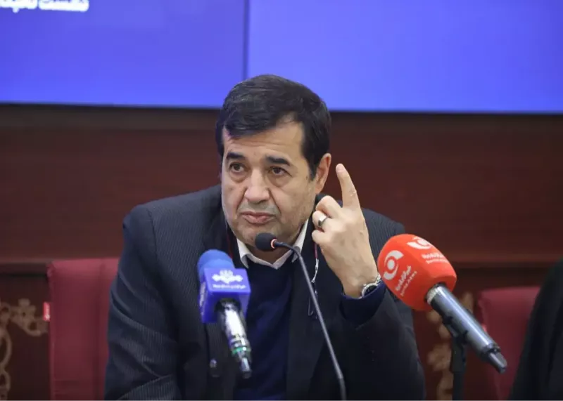 وزیر ورزش: مشکلی برای آغاز لیگ برتر نیست؛ تصمیم نهایی با فدراسیون فوتبال ایران