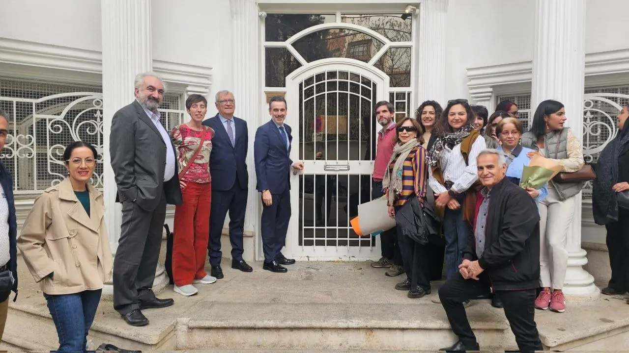 ورود زمینی سفیر اسپانیا به ایران؛ ماجرایی متفاوت و واکنش‌برانگیز در تهران