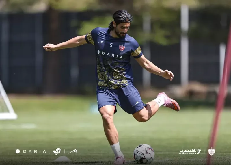 قلب دفاع پرسپولیس در اوج؛ سه مدافع آماده خیال کادر فنی را راحت کرد