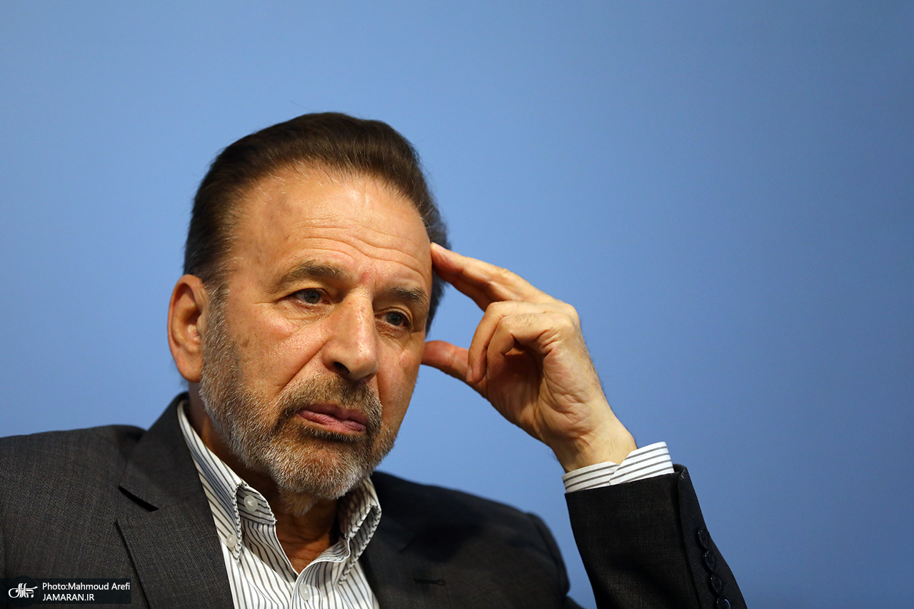 هشدار واعظی پس از ۱۲۰۰ ساعت قطعی اینترنت؛ کسب‌وکارهای کوچک بیشترین آسیب را دیدند