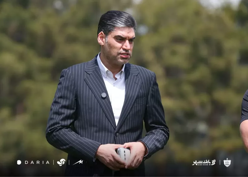 پیام جنجالی مدیرعامل پرسپولیس به سازمان لیگ؛ درخواست اعلام نام تیم‌های موافق تعطیلی لیگ