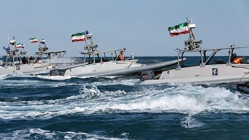محاصره دریایی ایران توسط آمریکا | دستور بازگشت ۲۹ کشتی و تشدید تنش‌ها