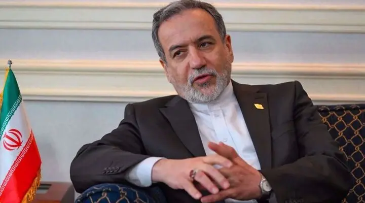 سفر وزیر امور خارجه ایران به پاکستان؛ تکذیب دیدار با مقامات آمریکایی در اسلام‌آباد