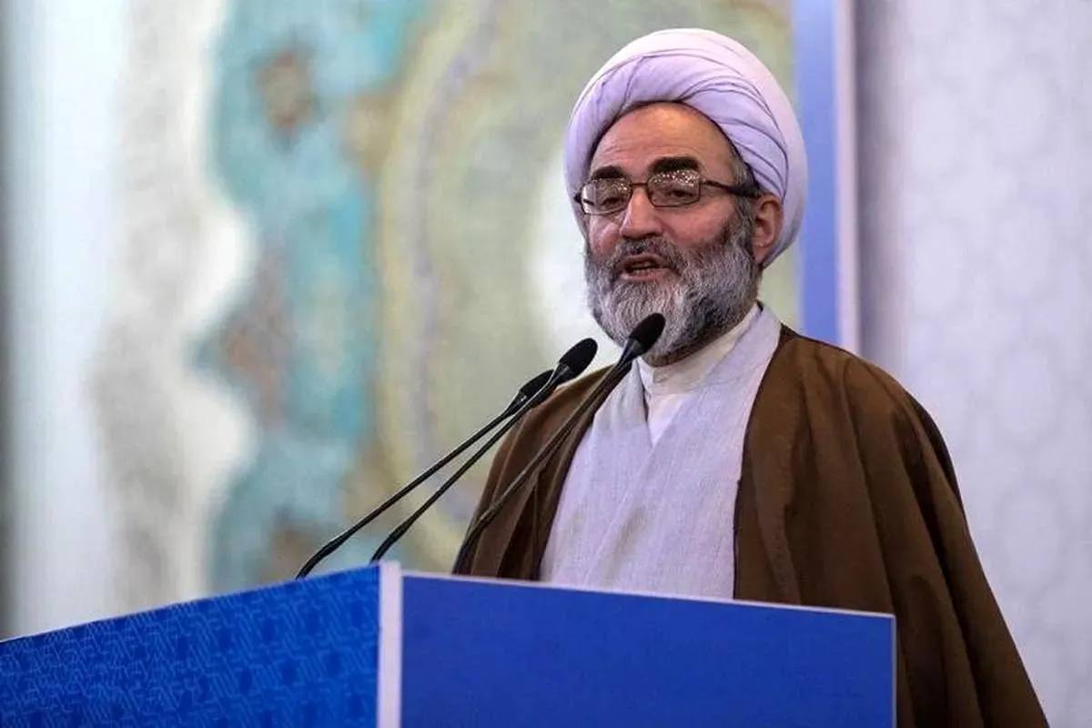 واکنش‌ها به سخنان امام جمعه رشت درباره زنان بی‌حجاب؛ هشدار نسبت به تشدید شکاف‌های اجتماعی