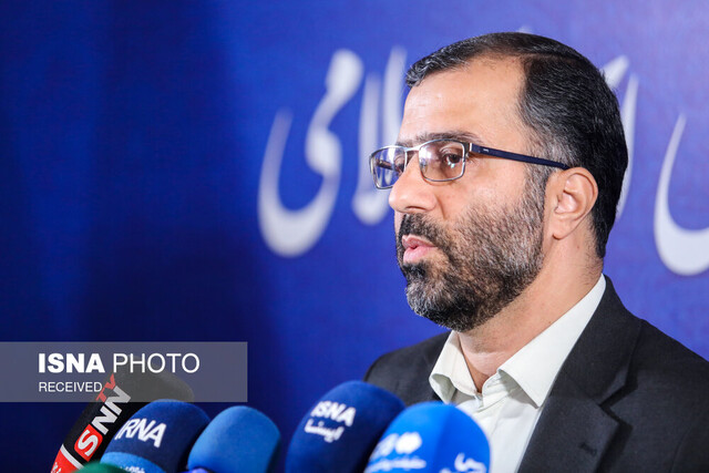 پشت‌پرده جلسه غیرعلنی مجلس؛ بررسی گرانی کالاهای اساسی و اعلام تجدید بیعت با رهبر انقلاب