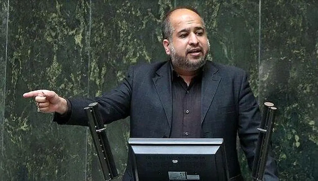انتقاد تند از اظهارات جنگ‌طلبانه برخی نمایندگان مجلس؛ «در جهان وارونه زندگی می‌کنید»