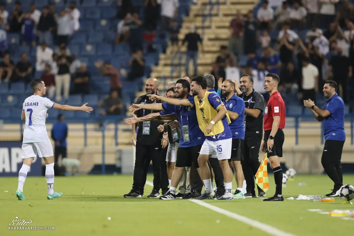 جنجال یاسر آسانی بالا گرفت؛ استقلال تهران پیشنهاد مناظره با پرسپولیس را رد کرد