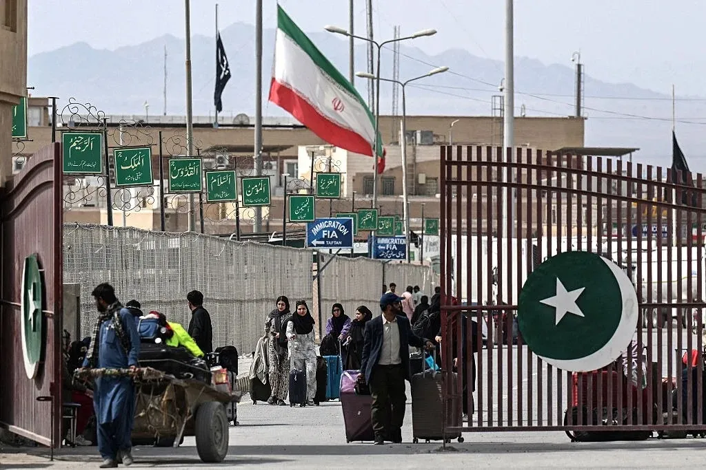 خبر فوری : علت بسته شدن مرز زمینی ایران و پاکستان چیست؟