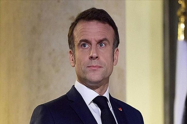 ماکرون خطاب به نخست‌وزیر انگلیس: "میمون مطیع"! دیپلماسی یا توهین؟