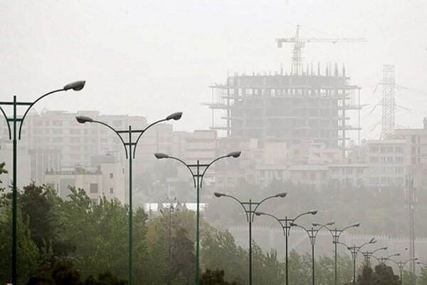 رگبار در شرق و گرد و خاک در غرب و جنوب تهران به اوج می رسد