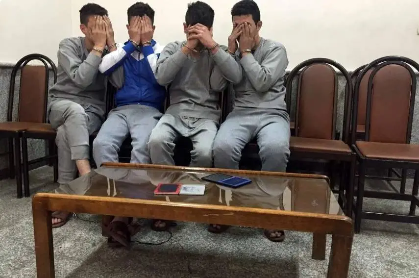 مرد فالگیر در عرض ۱۰ثانیه‌‌ خودرو سرقت می کرد