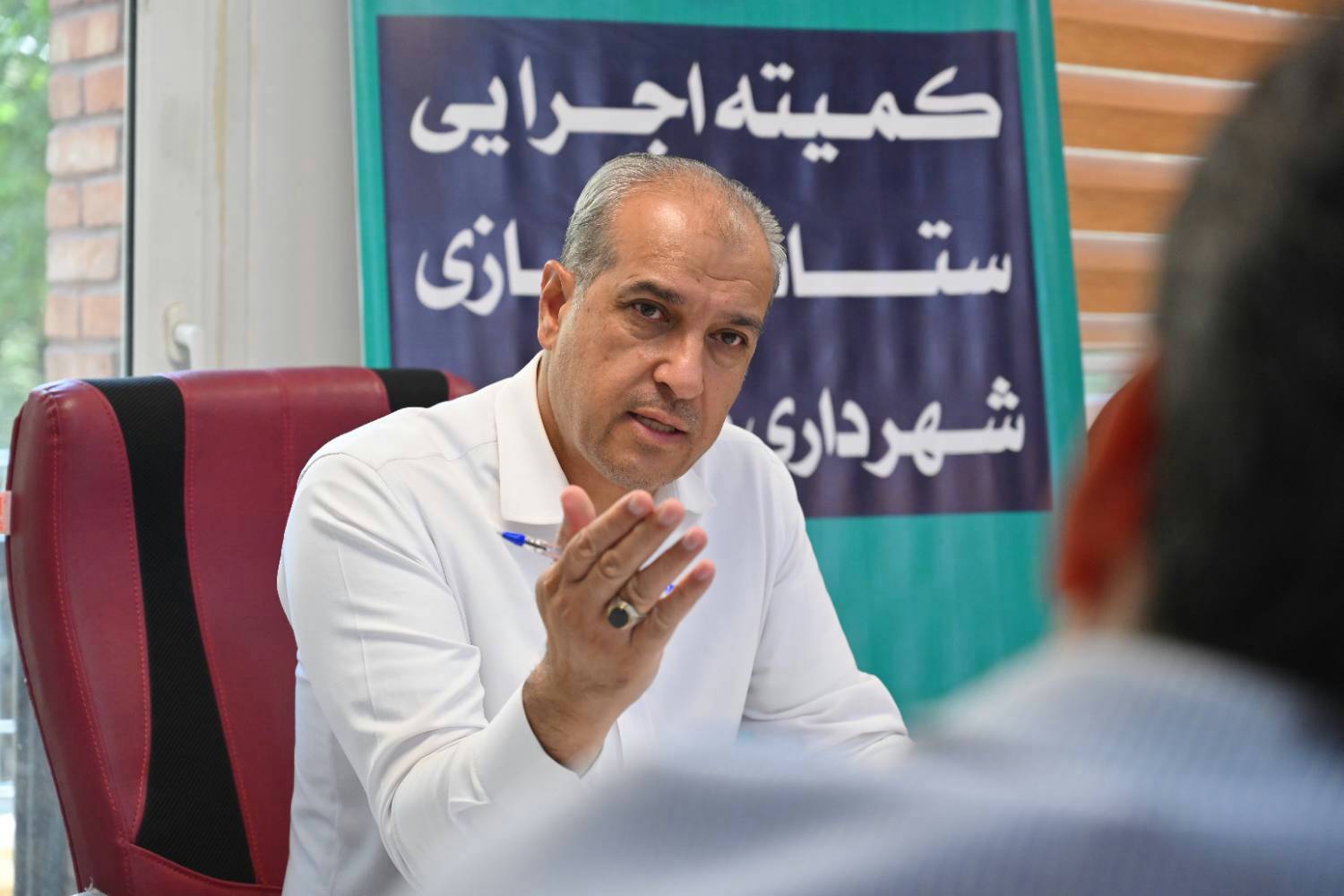 شهردار منطقه یک از آسیب‌دیدگان جنگ 12 روزه دلجویی کرد