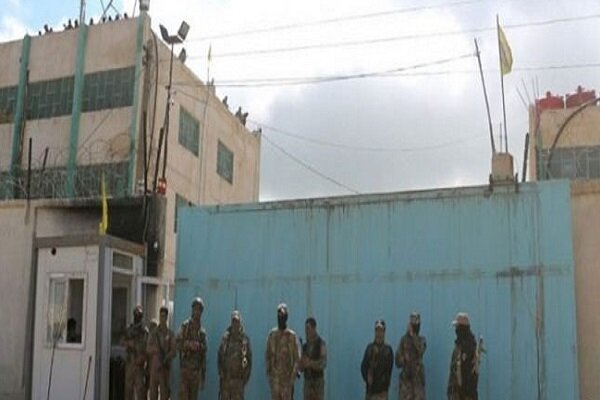 سخنگوی قسد از فراری شدن ۱۵۰۰ نفر از زندان الشدادی سوریه خبر داد