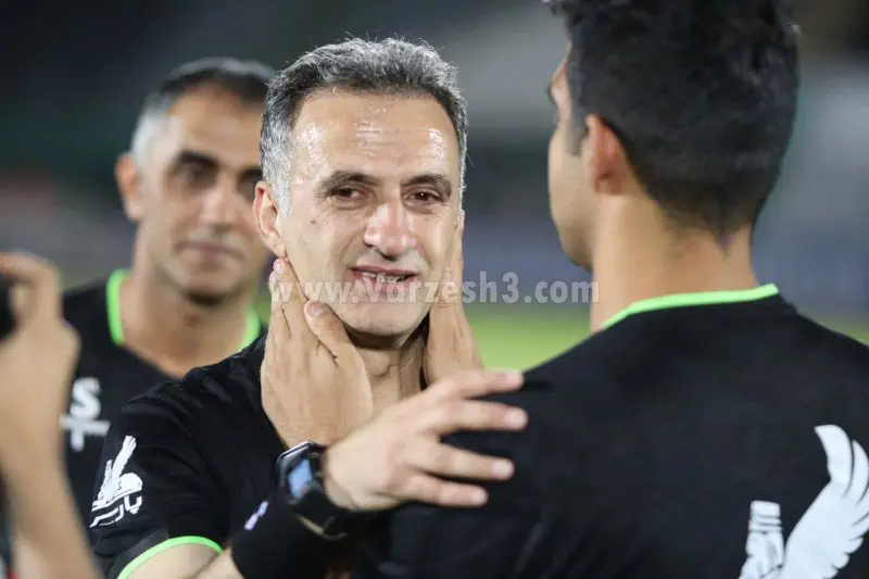 سرقت میلیاردی از داور معروف در مترو!